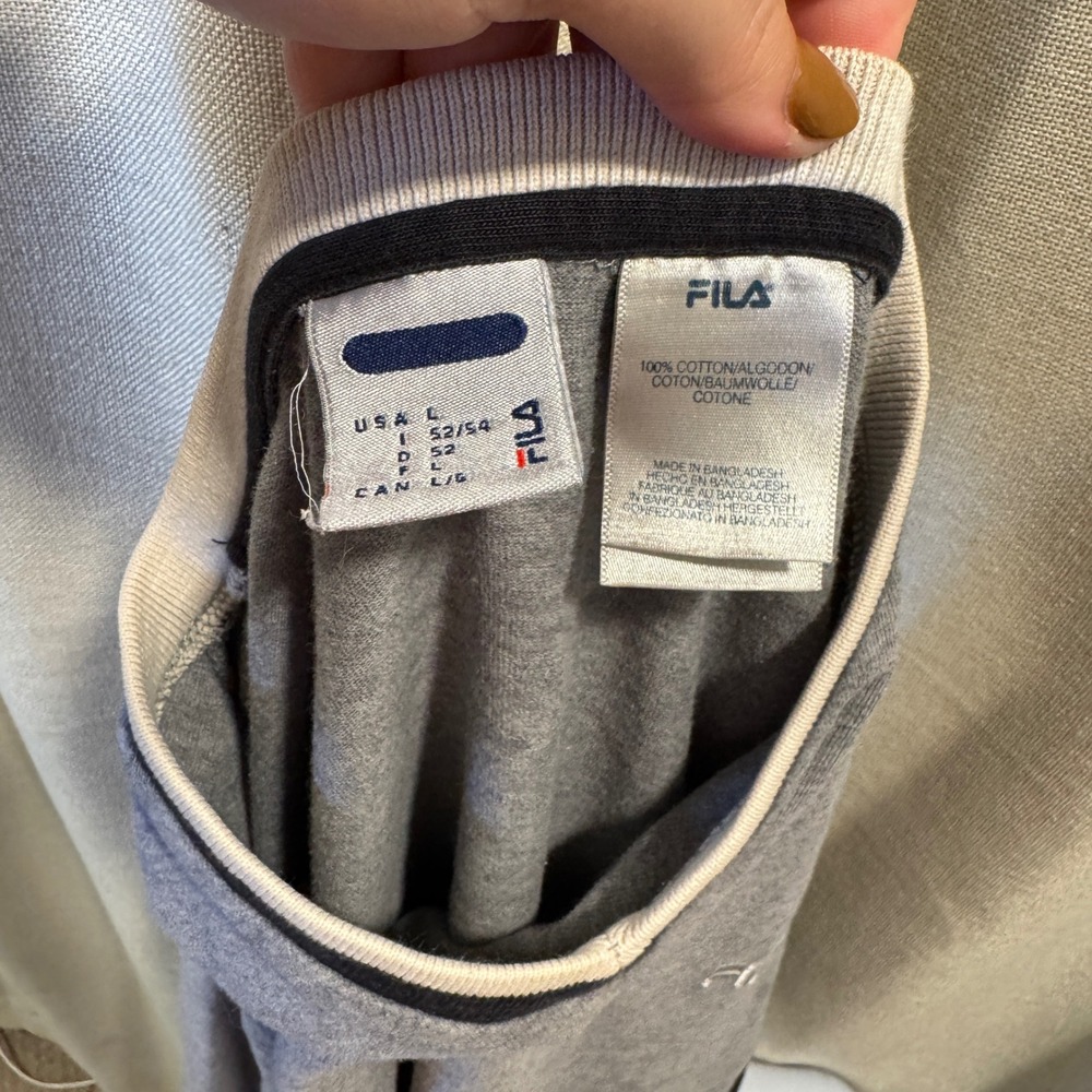 Fila V Neck Long Sleeve Cropped Sweatshirt Gray Black Trim Athleisure - Picture 5 of 6